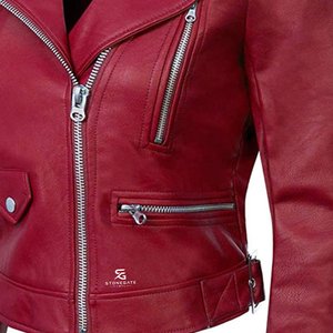 Blouson moto en cuir PU rouge pour femme STONEGATE, manches longues, col montant, fermeture éclair, coupe courte, couleur unie, style motard - Product Image 5