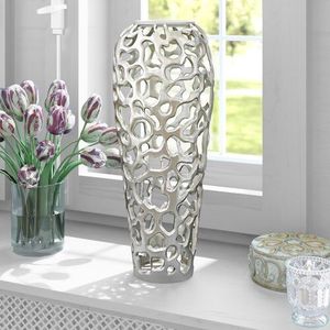 Vase en aluminium argenté avec glaçure transparente pour les passionnés de décoration intérieure moderne - Product Image 5
