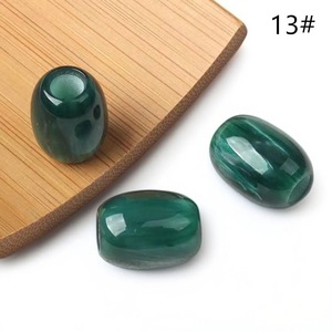 Kit de manualidades DIY de pulseras de cuentas sueltas facetadas de resina verde de ILAHI con patrón de Uttar Pradesh para ocasiones especiales - Product Image 5
