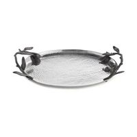 Plateau ovale en argent martelé de style antique avec poignées en branche d'olivier noire, plateau de service en métal rustique de luxe pour plats gastronomiques