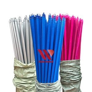 Manche de balai en bois enduit de PVC coloré avec tête de balai en plastique et pelle à poussière - Product Image 1
