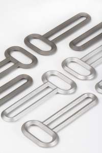 Herramienta profesional para abrir botellas de metal para restaurantes, para abrir tapas de botellas de forma rápida y eficiente, construcción resistente - Product Image 2