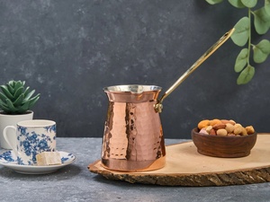 Cafetera turca tradicional de cobre con diseño de hoyuelos, forma redonda con asa, diseño tradicional para preparar café. - Product Image 5