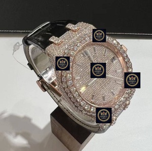 Montre-bracelet de luxe sportive ronde 42 mm en moissanite avec cadran en verre, aiguilles, bracelet en acier inoxydable et fermoir, montre tendance pour hommes et femmes - Product Image 2