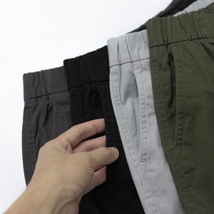 กางเกงขาสั้นผู้ชาย TST 4112 สีกากี สไตล์ลำลอง ระบายอากาศได้ดี เป็นมิตรกับสิ่งแวดล้อม แห้งเร็ว ผ้าแคนวาส วาดลายด้วยมือ น้ำหนัก 220 กรัม เอวกลาง ซิปหน้า ยี่ห้อ Lados - Product Image 3