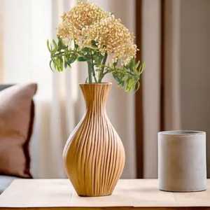 Vase-pichet en céramique terracotta nordique avec poignée moderne, carafe à fleurs rustique texturée, pot à fleurs séchées de style ferme, finition mate - Product Image 6