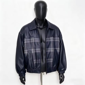 Chaqueta de Cuero Personalizada OEM para Hombre, Estilo Urbano Vintage, Desgastada, con Relieve, Impermeable, Transpirable, Cortavientos, con Cierre de Solapa - Product Image 3