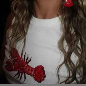 Chaleco de verano sin mangas con cuello redondo y parche de langosta bordado con cuentas para mujer, ropa casual, mejor precio, camiseta sin mangas de algodón acanalado blanco - Product Image 1