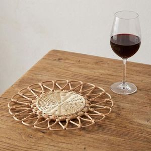 Napperons en rotin faits à la main pour la restauration hôtelière, décoration de table tressée pour restaurants, événements et fournisseurs en gros - Product Image 3