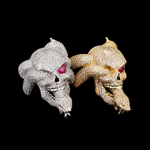 Bijou Unique Fait Main pour Homme : Crâne Artisanal avec Œil Rouge, Sertissage Pavé, Plaqué Or, Moissanite et Diamant, Entièrement Sertie, Style Mariage et Hip Hop Personnalisé - Product Image 2