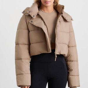 Chaqueta Corta Acolchada de Punto para Mujer, Estilo Moderno y Profesional, Personalizable, Transpirable, Impermeable, Venta al Por Mayor, Alta Calidad - Product Image 1