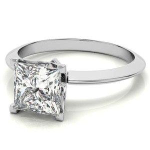 Anillo Solitario con Diamante Cultivado en Laboratorio, Corte Princesa, Borde Recto, Oro, Certificado IGI, Diseño Elegante para Joyería de Aniversario para Mujer - Product Image 4