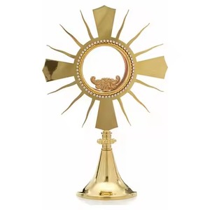 Monstranza de Latón Nueva Más Vendida con Detalles de Espejo, Decorativa para Mesa, Uso en Iglesia Católica - Product Image 4