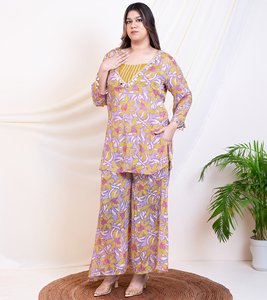 ชุดเซ็ตเสื้อครอปท็อปผ้าไหมผสมลายดอกไม้ DEEBACO พร้อมกางเกงขายาวทรง Palazzo สำหรับผู้หญิงไซส์พลัส สไตล์อินโดเวสเทิร์น | คอวีลึก - Product Image 3