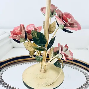 Bougeoir en métal de qualité supérieure Design durable et élégant pour la décoration intérieure des salons Noël Prix de gros disponibles - Product Image 5