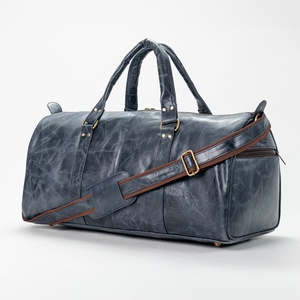 Unisex Urban Status Travelle Weekender Duffle Equipaje Bolsa de viaje de noche Cierre de cremallera de moda Patrón de letras Elegante todo - Product Image 1