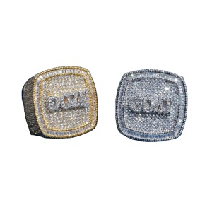 แหวนฮิปฮอปทรงสี่เหลี่ยมหรูหราประดับเพชรโมอิสซาไนต์ VVS พร้อมใบรับรอง GRA ของขวัญที่สมบูรณ์แบบสำหรับทุกโอกาส - Product Image 1