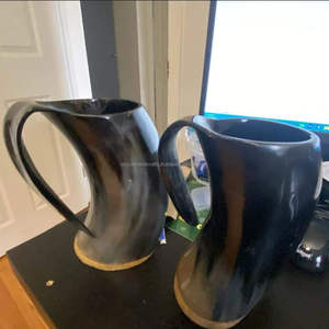 Mug artisanal en corne naturelle Trink horn - Product Image 1
