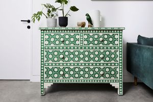 Commode décorative artisanale en os incrusté pour intérieurs modernes et luxueux - Product Image 5