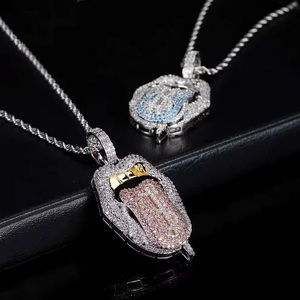 Colgante de Labios de Lujo con Incrustaciones de Moissanita, Chapado en Plata 935, Estilo Hiphop, Unisex, Certificado IGI, 2.00 Pulgadas - Product Image 3