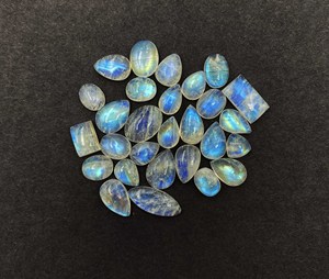 Lot de pierres précieuses en pierre de lune arc-en-ciel bleue naturelle, formes mélangées, cabochons, 7-14 mm, pour la création de bijoux - Product Image 4