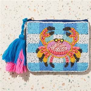Monedero de fresa con cuentas hecho a mano, con cremallera y llavero con borla - Product Image 4