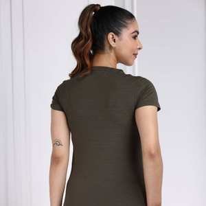 Camiseta de Algodón Duradera para Mujer, Color Sólido, Ligera, Suave al Tacto, Tejido Transpirable, Ideal para Atuendos Casuales - Product Image 1
