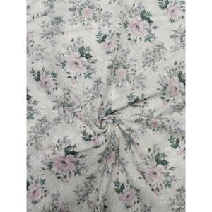 Tela de Polialgodón Schiffli con Estampado Digital Más Vendida para Prendas de Vestir, Textiles para el Hogar y Uso en Boutiques, Disponible para la Venta - Product Image 4