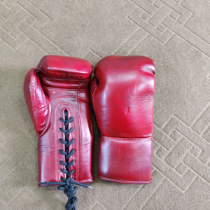 Guantes de Boxeo de Cuero Premium Personalizables con Crin de Caballo, Equipo para MMA y Kickboxing, Entrenamiento al Aire Libre, Listos para Enviar - Product Image 2
