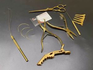 Kit d'outils pour extensions de cheveux à micro-perles plaqué or, pinces crocodiles personnalisables, enfileur à boucle et ciseaux de coiffure aiguisés - Product Image 5