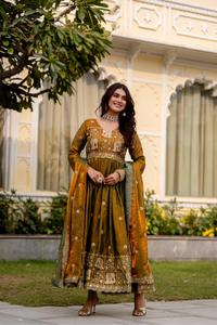 ชุดเดรส Anarkali ผ้าซาตินปักลาย Fendy พร้อมผ้าคลุมไหล่ลายเข้าชุด ทรงกระโปรงบานใหญ่ แต่งลายปักวิบวับ ชุดสูท Salwar สำหรับผู้หญิง - Product Image 2