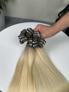 Extensions de cheveux Genius Weft Ombré Blond Platine, lisses comme des baguettes, double épaisseur, cheveux humains vierges vietnamiens - Product Image 1