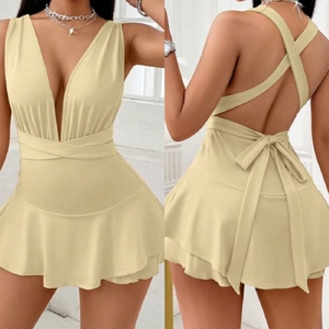 Minivestido o mono con cuello en V profundo, espalda cruzada y dobladillo con volantes - Product Image 3