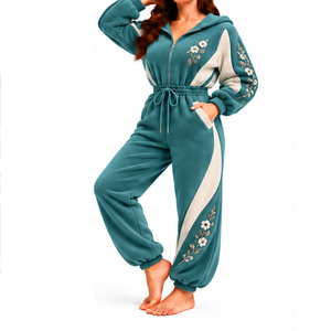 EAZWEARS Mono de forro polar para mujer, estilo de producción de corte y confección personalizados, largo suave, moderno, exportador ODM, cómodo, original - Product Image 1