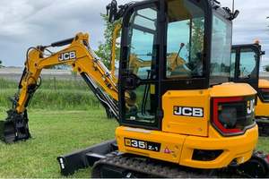 Mini-excavatrice JCB 35Z-1 d'occasion 2024 en stock dès maintenant - Product Image 3