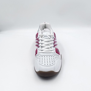 Offre spéciale, baskets légères pour entraînement de <span class=keywords><strong>handball</strong></span> pour femmes, tennis, chaussures de volleyball professionnelles et respirantes pour hommes - Product Image 4