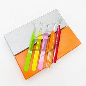 Pinzas de extensión de pestañas de acero inoxidable recubiertas de Color personalizado de alta calidad Diseño de Punta puntiaguda probado a mano Pinzas al por mayor - Product Image 6
