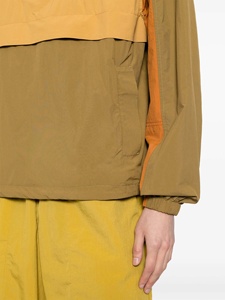 เสื้อแจ็คเก็ต Anorak มีซิปพร้อมโลโก้แบบกำหนดเอง เสื้อแจ็คเก็ตกันลมแบบมีฮู้ดสำหรับผู้ชาย เสื้อแจ็คเก็ตผู้ชายสำหรับฤดูใบไม้ผลิและฤดูใบไม้ร่วง มีกระเป๋าเสื้อสไตล์สตรีท - Product Image 5