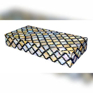 กล่องเครื่องประดับและของตกแต่งแบบอินเดียดั้งเดิม ประดับเปลือกหอย ฝังมุก งานฝีมือ ดีไซน์โดดเด่นไม่ซ้ำใคร - Product Image 2