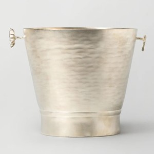 Cubo de Hielo de Plata Martillado a Mano con Detalle de Estrella, Elegante Enfriador de Vino y Champán para Bar de Lujo y Decoración de Mesa de Boda - Product Image 1