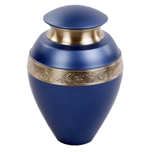 Urne funéraire en métal de style américain pour cendres humaines, adulte, premium, gravée à la main avec un motif floral, en laiton, pour crémation, accessoire funéraire, pot à cendres. - Product Image 4