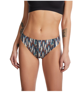 Culottes menstruelles de luxe pour femmes - Sous-vêtements tricotés respirants antibactériens à taille haute à 4 couches pour un usage quotidien confortable - Product Image 6