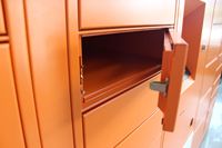 Colis articles intelligents emballage casier d'armoire en acier laminé à froid en métal avec serrure renforcée pour Solution de dernier mile
