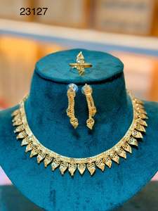 MOLL JEWELLERS Nouvelle collection tendance : Parure florale plaquée or indien avec zircon pour femme, idéale pour fiançailles et mariage - Product Image 4