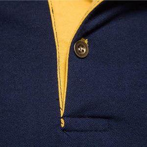 Polo en coton pour homme, à blocs de couleur, manches courtes, décontracté, respirant, design tricoté, rayures bleu marine, jaune et blanc - Product Image 5