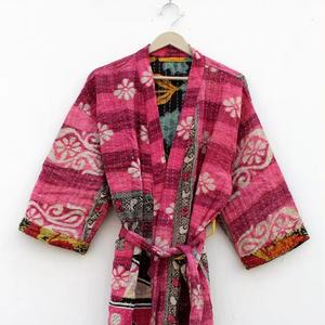 Recién llegado, chaqueta Kantha de algodón indio, chaqueta de edredón Kantha Vintage, Kimono largo clásico con cinturón y chaqueta de mujer de cuello grande - Product Image 1