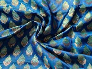 Tissu en soie jacquard métallisé bleu, imprimé, tissé, damassé, pour robes et ameublement - Product Image 1