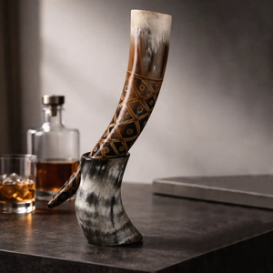 Corne à boire avec support, style viking, tasse médiévale, verre à bière rustique, vaisselle décorative, cadeau pour bar à domicile, fête et collectionneur - Product Image 4