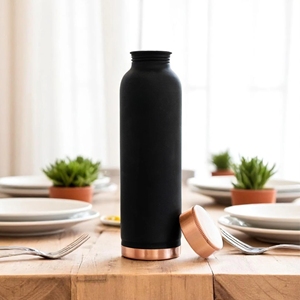 Botella de agua reutilizable de cobre con acabado negro, hecha a mano, ecológica, duradera, de 1000 ml, personalizable para el hogar, la oficina, viajes y el gimnasio. - Product Image 2