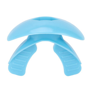 Protector Bucal Deportivo Ligero para Protección Dental en Boxeo, MMA, Entrenamiento Físico y Competencia - Product Image 2